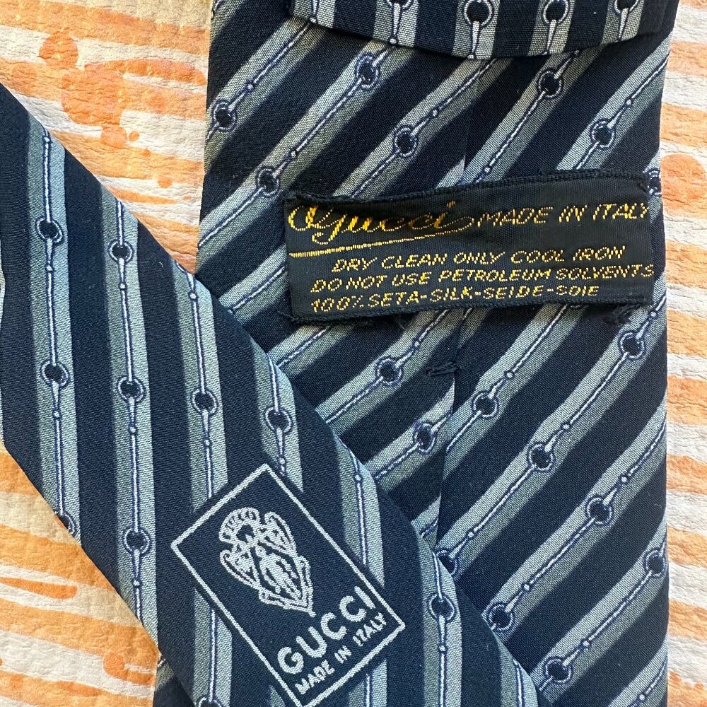 Vintage Gucci 100% Silk Necktie - Made in Italy - Perfect Condition